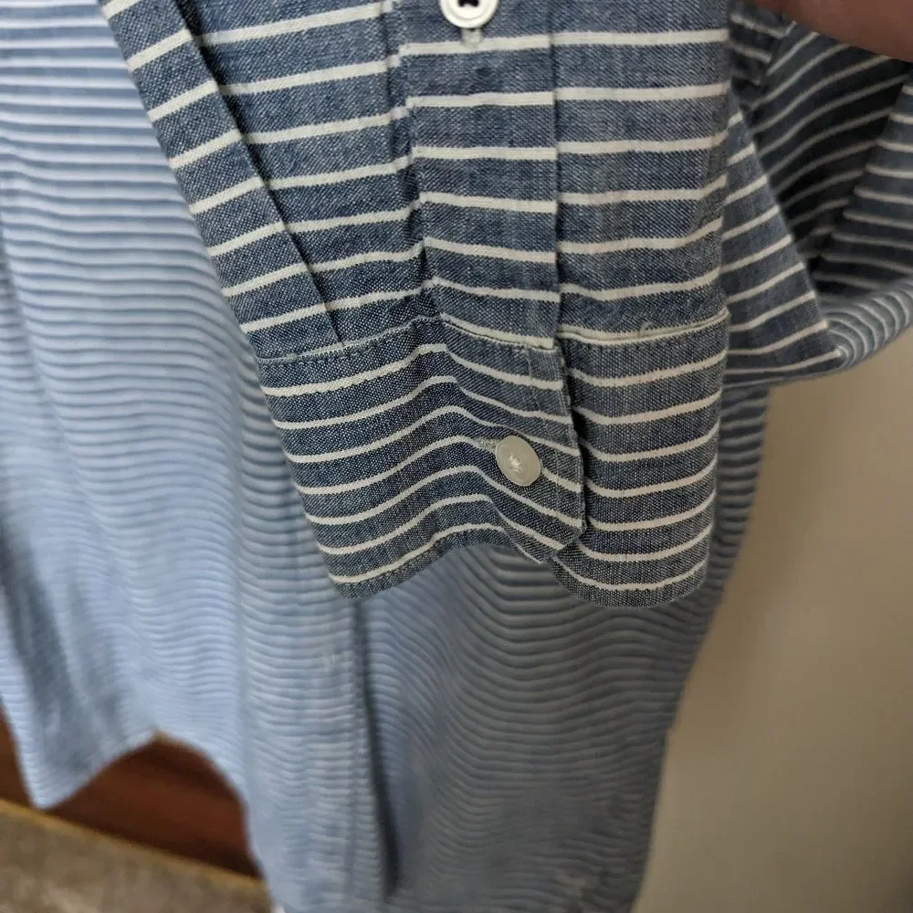 American eagle men's button down striped xs